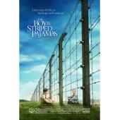 4GBD257593 穿条纹睡衣的男孩